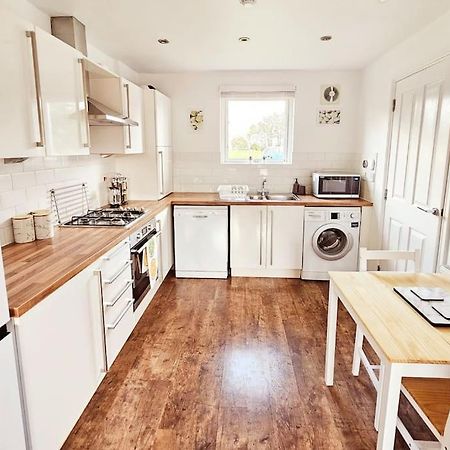 Modern 5 Bedroom Townhouse With Free Parking Glasgow Luaran gambar