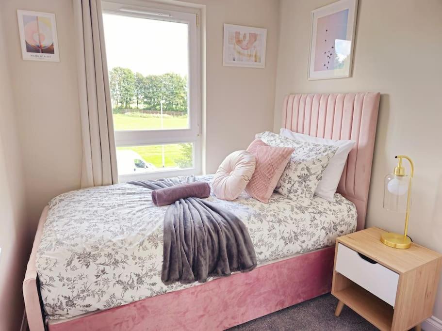 Modern 5 Bedroom Townhouse With Free Parking Glasgow Luaran gambar