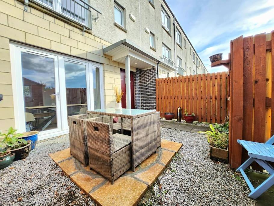 Modern 5 Bedroom Townhouse With Free Parking Glasgow Luaran gambar